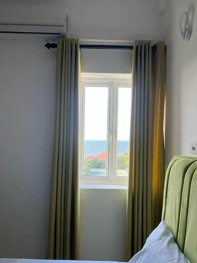 Aeonsky 7 Negombo Browns Beach Apartment